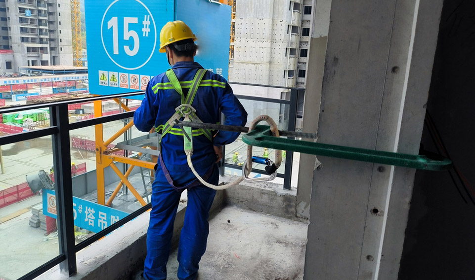 墜落懸掛安全帶和區域限製安（ān）全帶具體有哪些不同