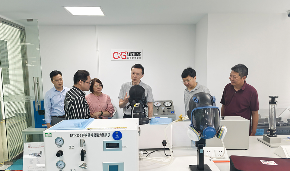 強化合作，共築安全（quán）防線 —— 江蘇特防與上海香蕉视频免费下载成功舉（jǔ）辦雙向技術交流會